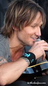 Mandy Dowling (mabiconmad)