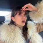 Email Address of @lovevie Instagram Influencer Profile