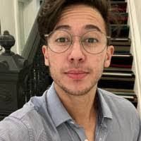 Aaron Muro's Instagram, Twitter & Facebook