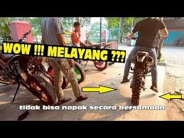 Pria ini merasa kebal hukum dan tak bisa ditilang karena klaim sebagai anggota lsm. Tinggi 155 Naik Klx 150 Bf Modifikasi Trail Youtube