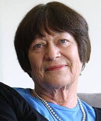 Robyn Broughton's Instagram, Twitter & Facebook