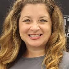 Lindsay Schell's Instagram, Twitter & Facebook