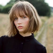 Hairstyles For Short Hair With Bangs And Layers 2020 Kahkul Orta Sac Sac Kahkul Kisa Sac