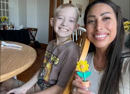 I am proud to announce that we have the sweetest customers ever! Shout out  to our sweet Blayden for thinking of me and making me this beautiful  sunflower! ￼🌻