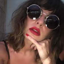 Angela Marques (@aangelam19)