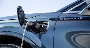 2021 Lincoln Corsair Grand Touring Hd Pictures Videos Specs Informations Dailyrevs Lincoln Touring Luxury Suv