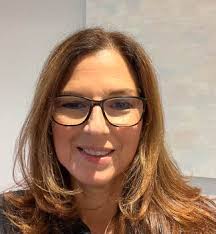 Registered art therapist with over a decade of experience