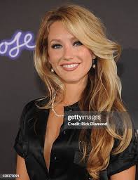 335 Whitney Duncan Fotos und hochauflösende Bilder