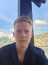 Hi everyone! My name is Asaad and I'm from Sweden. I'm currently looking  for a room in Riga near RSU, as I will be studying medicine there. If you  have a place