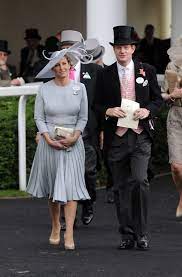 Royal ascot has four main enclosures with each putting you right at the heart of the racing action. Royal Ascot Dress Code Glam Radar Mode Fur Manner Mode Ascot