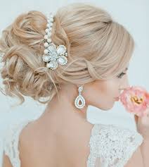 Coiffure mariage cheveux longs avec frange: Coiffure Mariage Cheveux Longs Et Coiffure Mariage Mi Long En 60 Idees