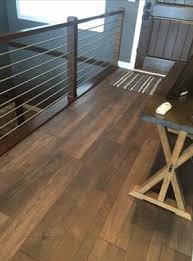 Mannington Sighting We Re Loving The Random Install Of Our Keystone Oak Laminate Floori Mannington Laminate Flooring Oak Laminate Flooring Mannington Flooring