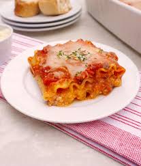 Lasagna Roll Ups Are Easy To Make Baked Pasta Roll Ups Recipe In 2020 Lasagna Rolls Lasagna Rollups Lasagna