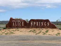 Durch die nähe zum geografischen mittelpunkt australiens wird alice springs auch als eingangstor zum australischen outback bezeichnet. Alice Springs Explore The Heart Of The Country On Travel To Australia Goway