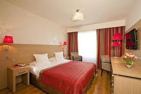 Adresse, téléphone et horaires d'ouverture. Residhome Paris Evry Hotel 1 Rue Ambroise Croizat 91000 Evry Adresse Horaire