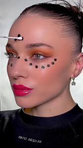 Fácil maquillaje de Halloween 2025 con Catrina