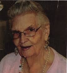 Kathy Farrington's Instagram, Twitter & Facebook