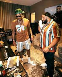 Rap Kuia - Dj Khaled em estúdio com o rapper Future. 🔥🎧✊ | Facebook