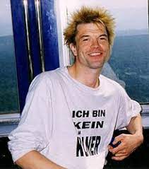 Die andere hälfte fängt mit kevin keegan an, dem englischen stürmer mit den wilden locken. Campino Wikipedia