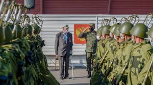В 1943 году за отличие в боях под станцией кантемировка ее переименовали в кантемировскую. Uchastnik Parada 1945 Goda Ocenil Gotovnost Kantemirovskoj Divizii K Torzhestvennomu Marshu Na Krasnoj Ploshadi Trk Zvezda Novosti 14 06 2020