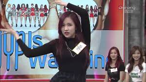 トゥワイス 토와이스*)는 jyp 엔터테인먼트 소속의 대한민국의 다국적 9인조 걸 그룹이다. ë¯¸ë‚˜ Twice ë‚˜ë¬´ìœ„í‚¤