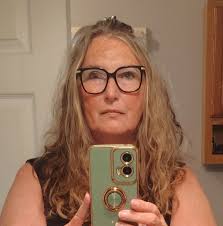 YES! You can rent an ENTIRE CASTLE in the Smoky Mountains! Sevierville,  Tennessee. 3 Bedrooms, 4 Baths, Sleeps 16 OK, so this one isn't technically  a cabin, but it is one of