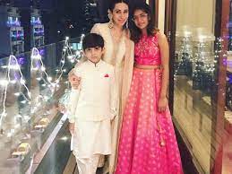 Karisma kapoor has donated money to pm care fund and maharashtra cm relief fund. Karisma Kapoor Strikes A Picture Perfect Pose With Kids Samaira And Kiaan