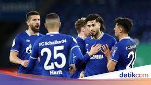 A number of players could return from injury to become available for dimitrios grammozis. Schalke Nyaris Setahun Tak Menang Di Bundesliga Pekan Ini Gimana