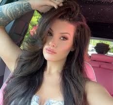 Please turn the humidity down. Love, My Hair & I 💋