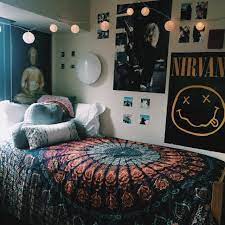 Pin By Ryan On Decor Room Inspiration Bedroom Decor Aesthetic Bedroom