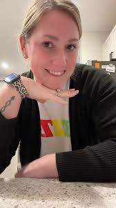 Kelli (@littlebitofkelli) • Instagram photos and videos