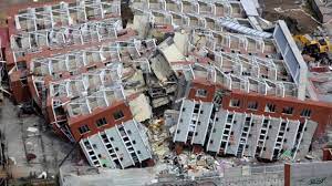 Yılı yaklaşırken artan deprem haberleri vatandaşları korkutuyor.7.4 son zamanlarda yaşanan depremler akıllara yine 1999 depremini getirdi. 17 Agustos Deprem Mesajlari Nelerdir