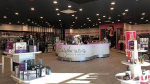 Le deuxième plus grand sexshop de France ouvre ses portes dans le Pas-de- Calais - Madmoizelle