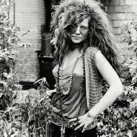 Beyond the Myth: The Secret Friendship Between Janis Joplin and Grace Slick  That the Press Tried to Erase They called them enemies. They called them  rivals. They were wrong. For fifty years,