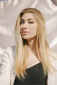 Leo Beatty's Instagram, Twitter & Facebook