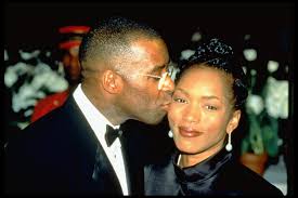 Oprah, angela bassett, courtney b. How Did Angela Bassett And Courtney B Vance Meet Popsugar Celebrity