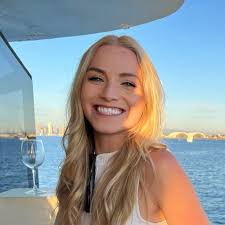 Hillary Christine Domecus and Beau Christian Barron's Wedding Website