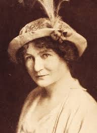 Stella Adams's Instagram, Twitter & Facebook