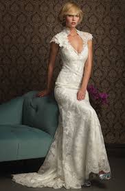 Show Your Beauty In Lace Wedding Dresses On Wedding Allure Wedding Dresses Keyhole Back Wedding Dress Wedding Dress Train