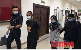 Ashraf sinclair terus tenangkan bcl yang tak henti menangis dengar. Palsukan Kematian Untuk Peroleh Pencen Perkeso Suami Isteri Didakwa Utusan Borneo Online