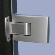 Sencam Camci Sisli Camci Cam Dekorasyon Cam Basamaklar Bolmeler Kapilar Korkuluk Sistemleri Lavabolar Masalar Raflar Sehpal Lavabolar Dusakabin Aynalar