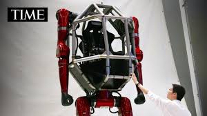 The 9-Foot-Tall AI Humanoid Robot at the Center of China’s Robotics  Revolution