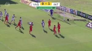 Votação apertada rechaça abertura de sindicância contra alexandre campello, presidente do vasco. Cbf Mostra Ao Vasco Var Afetado Por Sombra E Sem Checar Gol Do Inter