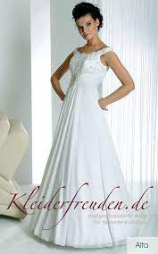 Schönes hochzeitskleid hochzeitskleid mit sehr raffinierter stickerei und edelsteinen sowie. Welches Brautkleid Passt Zur Meiner Figur Kleiderfreuden