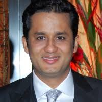 4800+ "Larry &" profiles