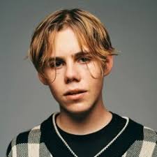 Artist: The Kid Laroi