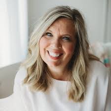 Chasity Metz's Instagram, Twitter & Facebook