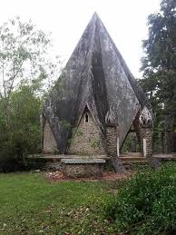 Tempat menarik di ranau yang dikelilingi dengan hutan berusia 130 juta tahun ini menjanjikan kepada anda sebuah pemandangan yang sangat. Kewujudan Masjid Lama Di Sekitar Ladang Teh Sabah Yang Ramai Tidak Tahu Tak Serius