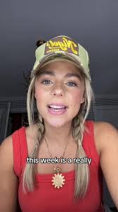 Heather Stephen's Instagram, Twitter & Facebook