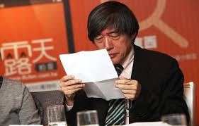 Видео 愛悅讀第3集－詹宏志的綠光往事 人生一瞬.mov канала joyreading. é›»å•†é¾é ­å‚³å¥‡ æ¯è¦ªæ‹¿ç™¾è¬ç§æˆ¿éŒ¢å¹«å„Ÿå‚µä»–ä¸æ•¢èªªè‡ªå·±è³ 3å„„